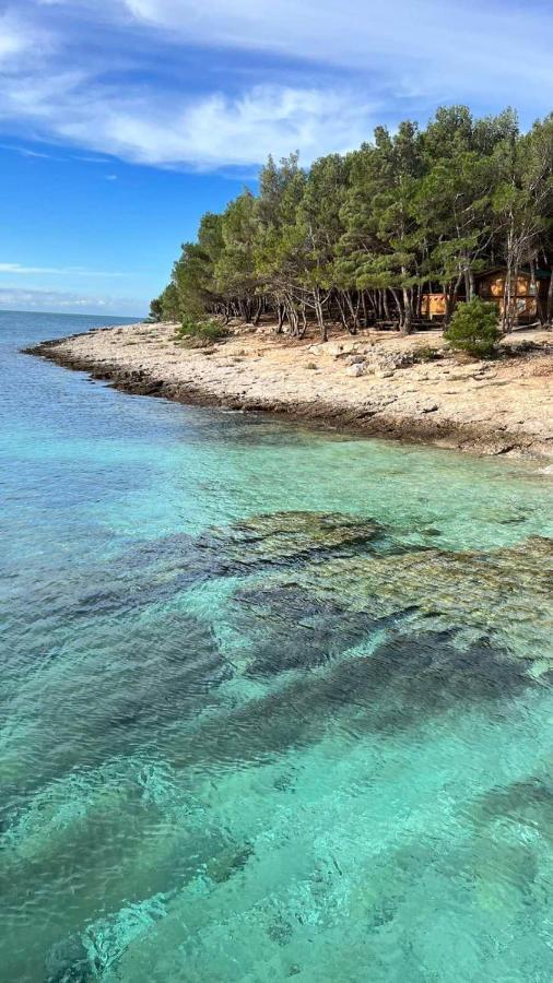 Villa Claudia Beach Apartment Premantura Bagian luar foto