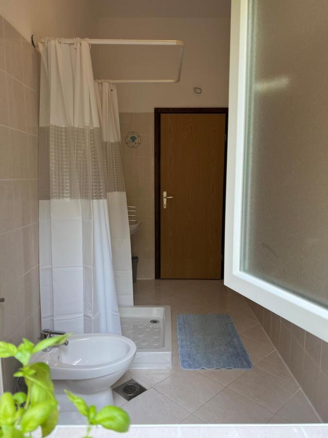Villa Claudia Beach Apartment Premantura Bagian luar foto